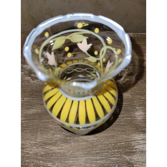 Hand painted Floral Lattice Yellow Vase Scalloped Top Edges - Picture 3 of 8